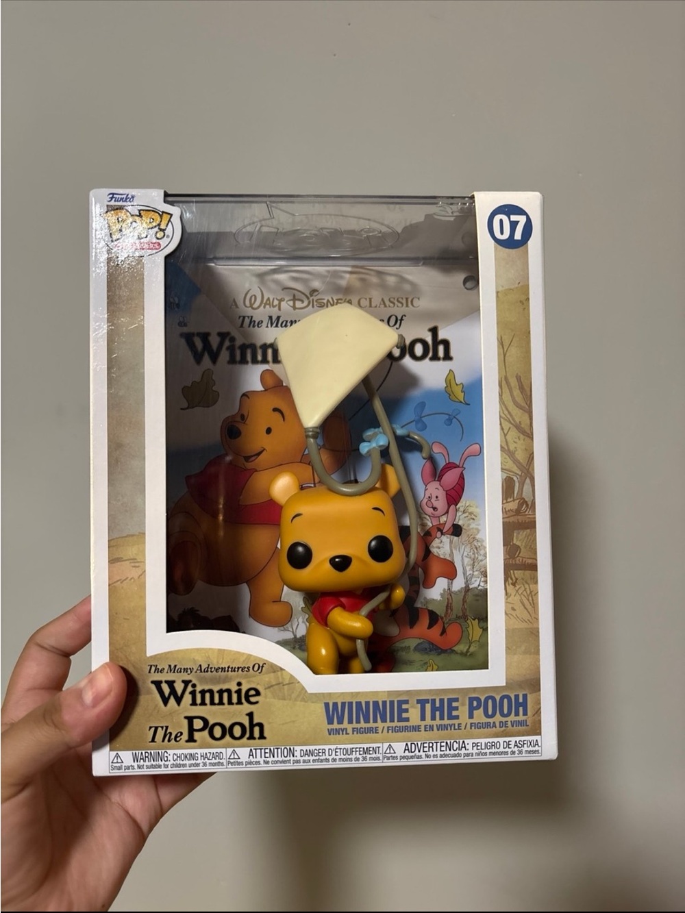 Funko Winnie the Pooh Vinyl Figure - Yellow & Red with Cream Kite